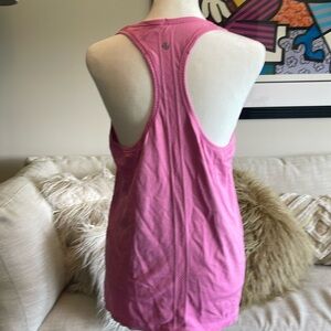 Lululemon pink tank top size 10 no tag